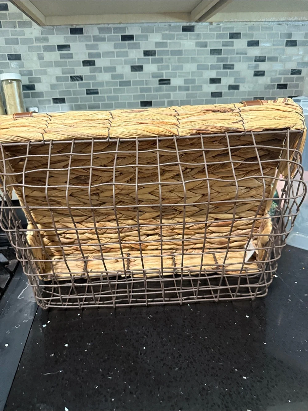Woven Seagrass Storage Basket with Lid - Natural Brown - 16” x 12x
